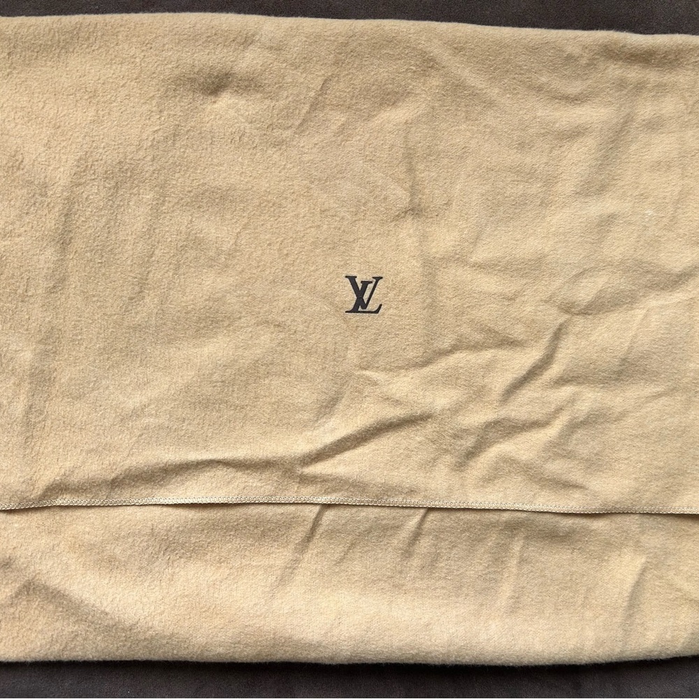 Louis Vuitton 13 x 18 inch dust bag